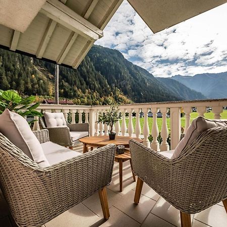 Gaestehaus Wiesengrund & Apart Sporer Mayrhofen Exterior foto
